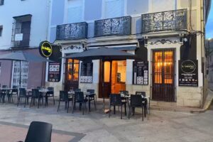 LE GOURMET 10:39 PEDREGUER Restaurante de Comida, Comida Para Llevar (Takeaway)