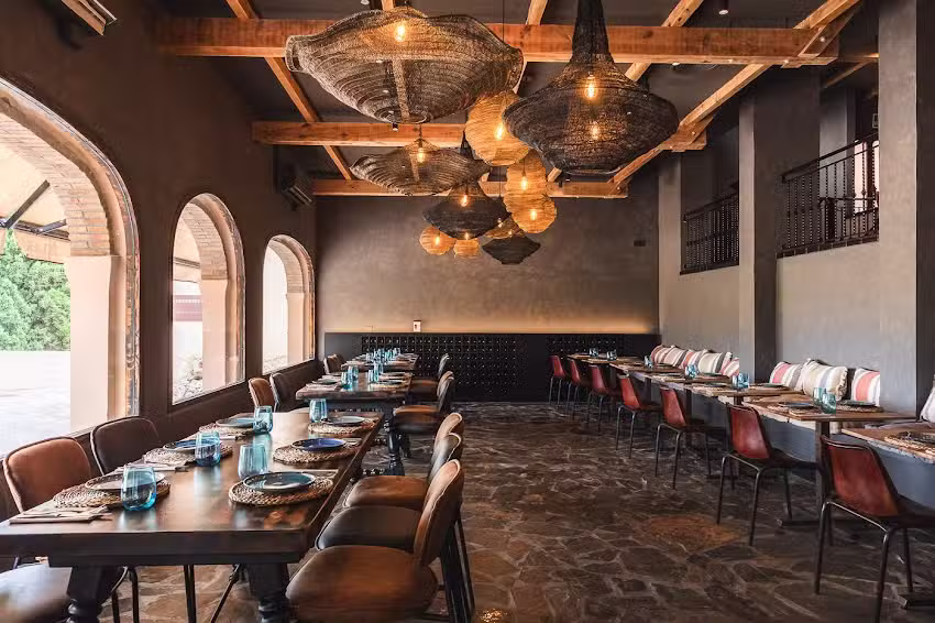 Le&ntilde;a & Karbon