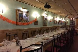 Les Pruneres Restaurant