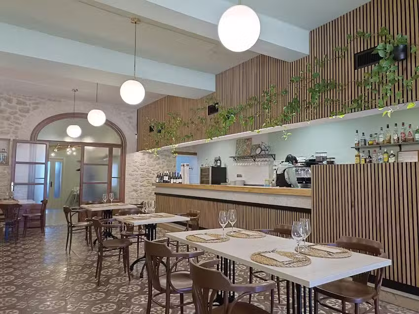 Lo Grau Restaurant