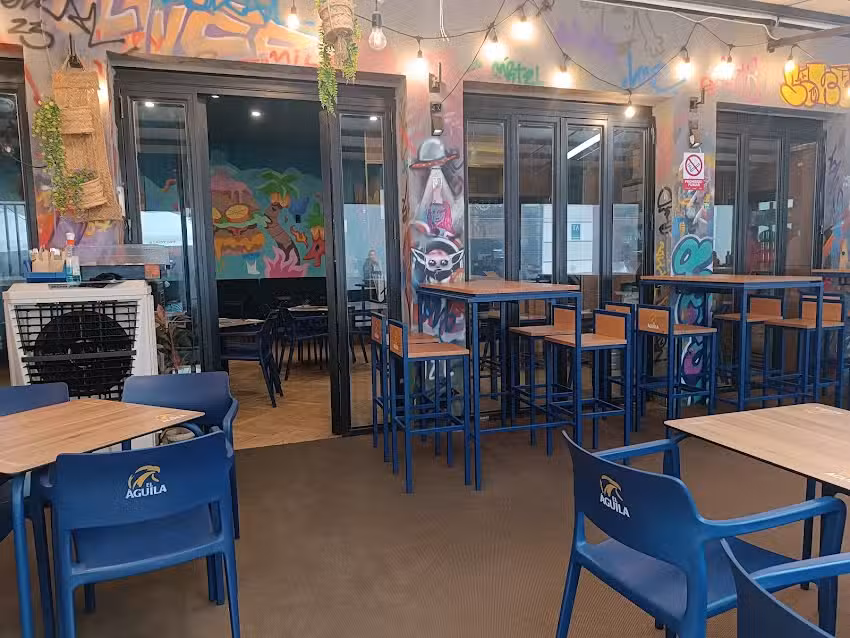 Lokal Burger | Hamburgueser&iacute;a Sevilla