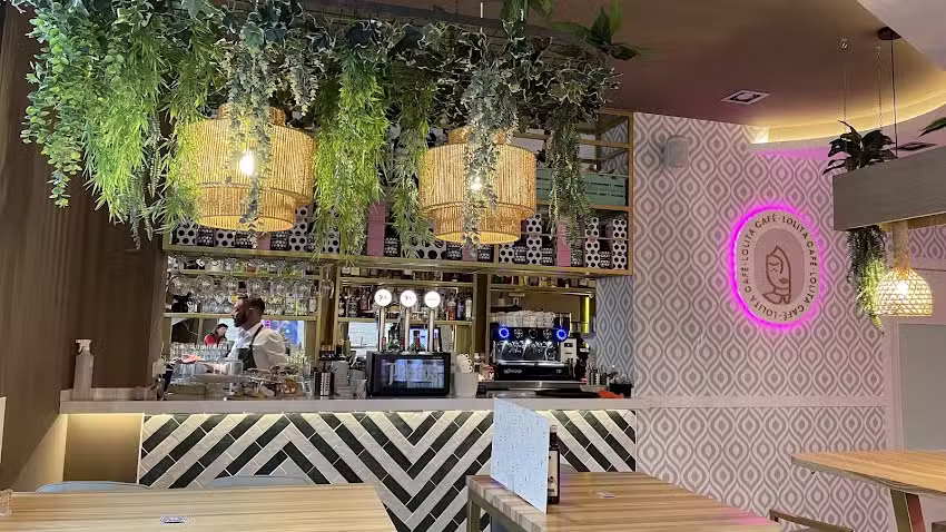 Lolita Caf&eacute; Brunch