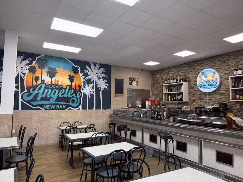 Los &Aacute;ngeles &ndash; New Bar