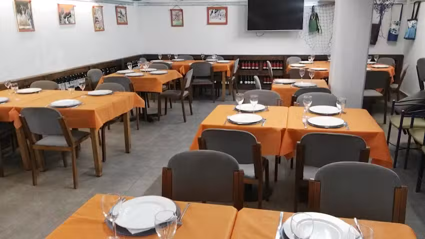 Los Bichitos &ndash; Cervecer&iacute;a &ndash; Gastrobar