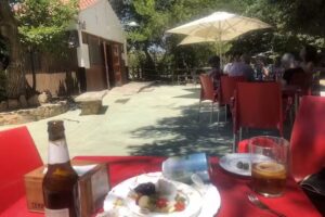 Los Casta&ntilde;os chiringuito