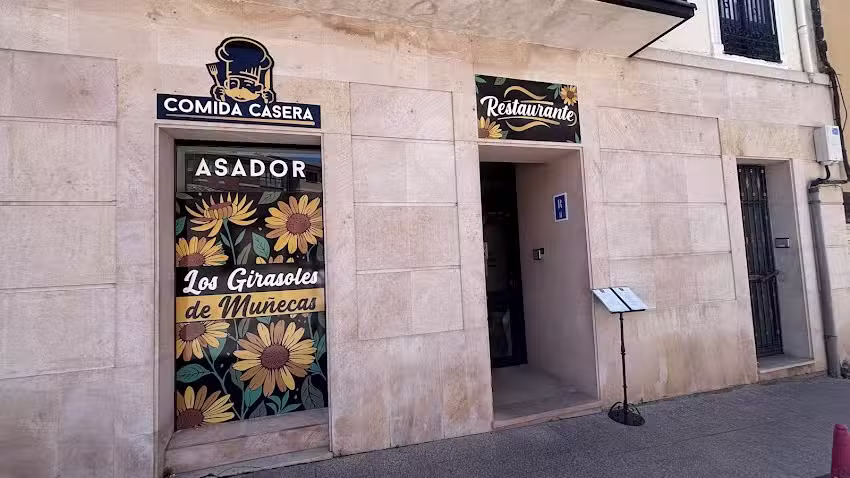 Los Girasoles de Mu&ntilde;ecas