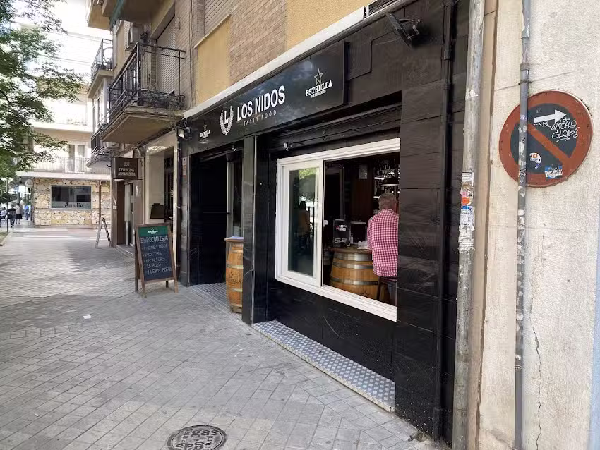 Los Nidos Tasty Food