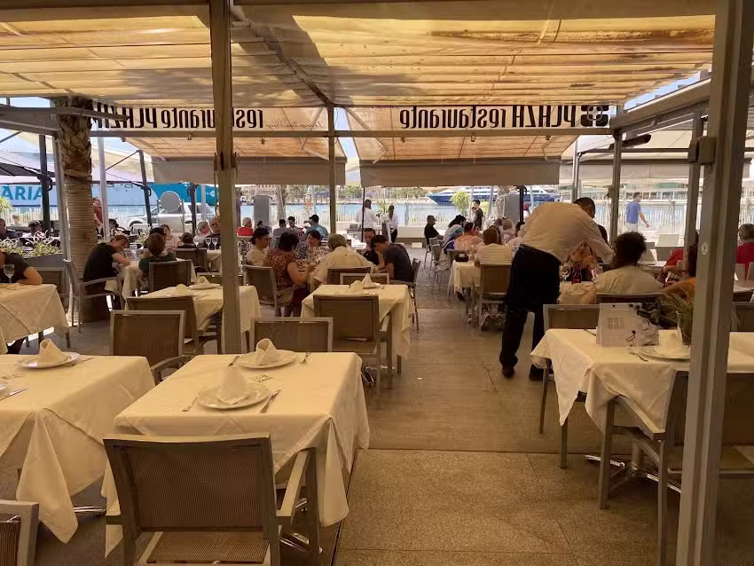 Lounge Bar Plaza