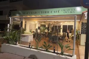 Lounge Café 68