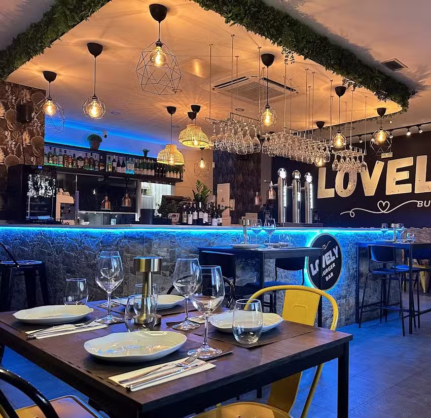 📍Lovely Burger Bar
