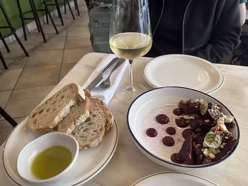 Lua Bistro