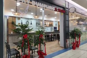 Lucky Dumpling & Sushi Las Rosas