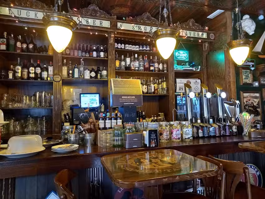 Lucky Loser Sport Tavern