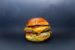 Mac&iacute;as Burger