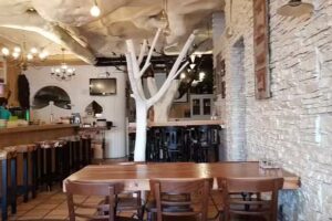 Mama Flora Gastrobar