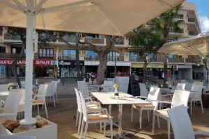 Mama In&eacute;s Pizzeria Restaurante