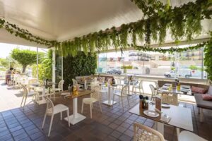 Manduc Les Fonts &ndash; Cafeter&iacute;a Restaurant