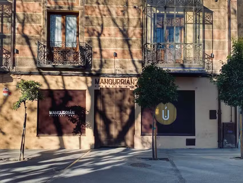 Mangurri&aacute;n Cocktail Bar