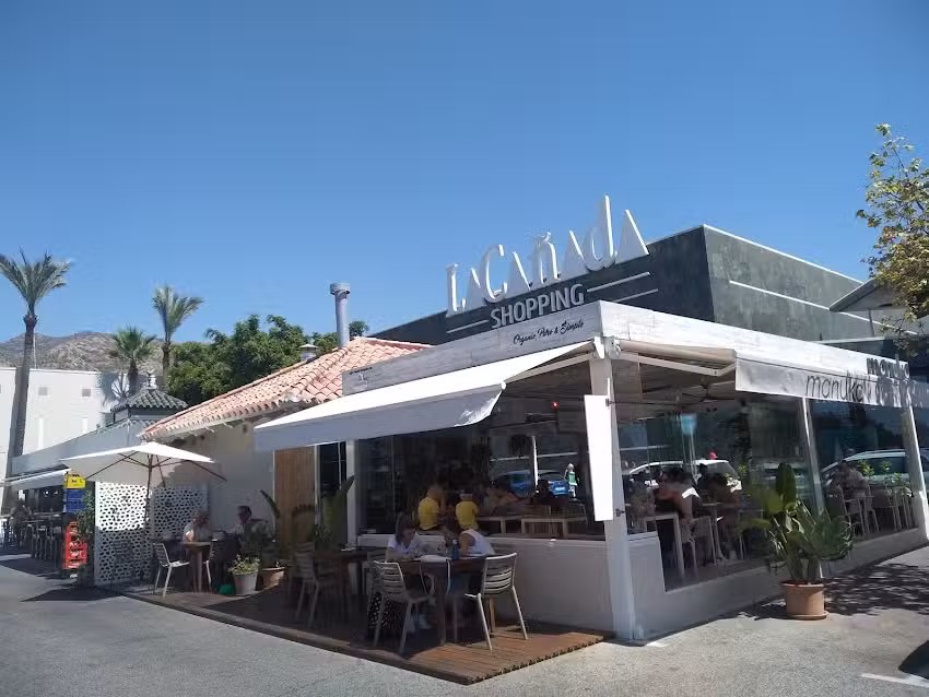 Manuka (La Ca&ntilde;ada)