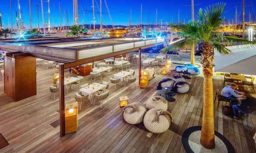 Mar de Nudos Mediterranean & Japanese cuisine