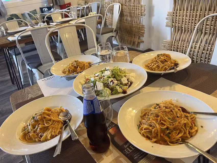Mariscos de Grecia Restaurant
