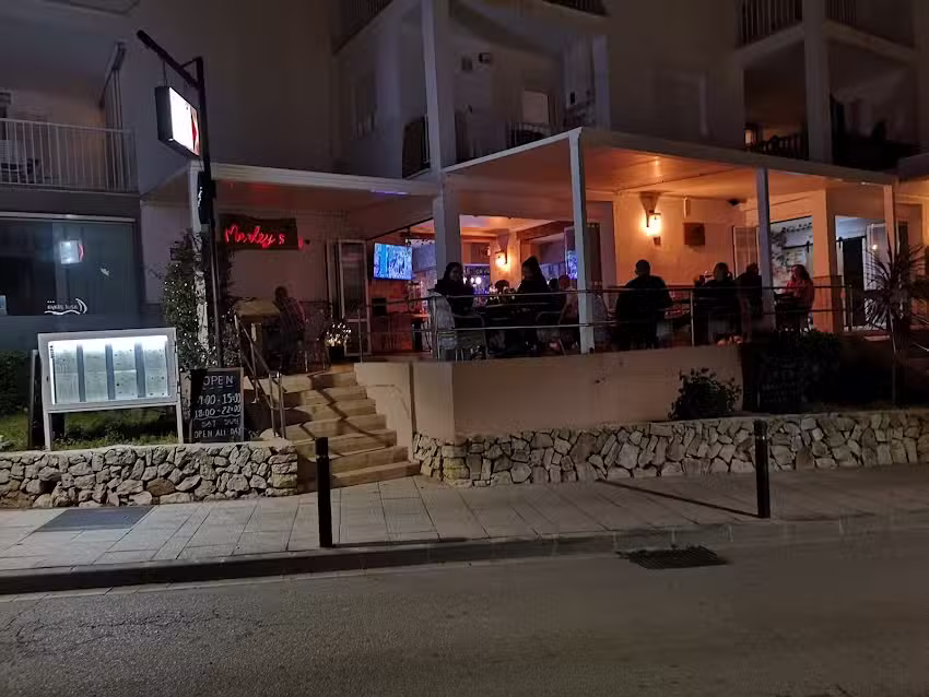Marley&rsquo;s Restaurant & Lounge