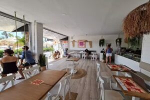 Maroa Beach Poke & More