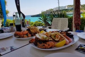 Martinelli Beach Club