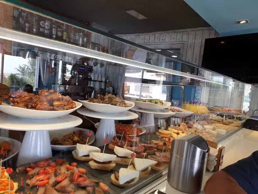 Maui Gastro y Port Garrucha