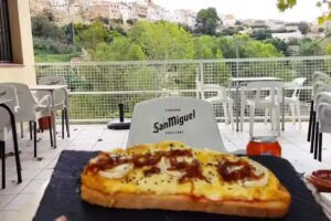 MC EAT Bar L&rsquo;ADUANA