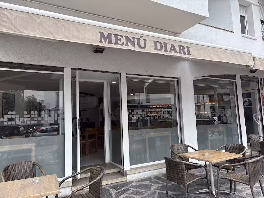 MEN&Uacute; DIARI