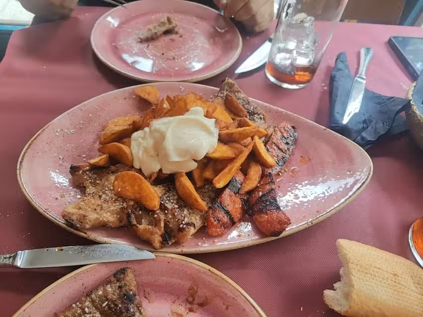 Mes&oacute;n a la Parrilla