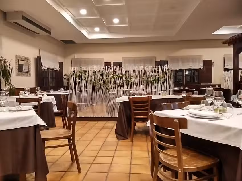 Mes&oacute;n A Lareira