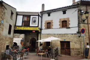 Mesón Albergue El Puntido