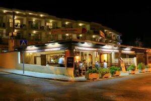 Mes&oacute;n Alhambra