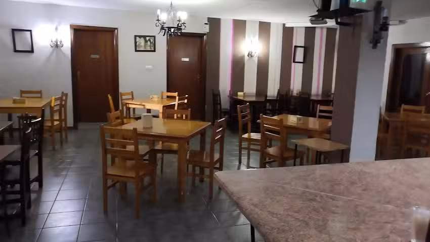 Mes&oacute;n Asador La Plaza