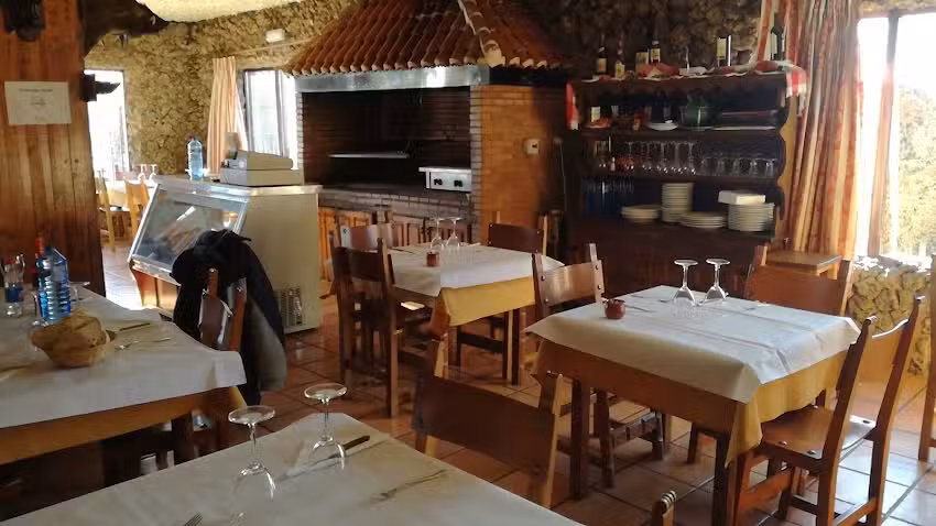 Meson Asador Las Rocas