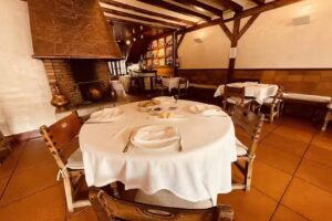 Mes&oacute;n Asador Maito