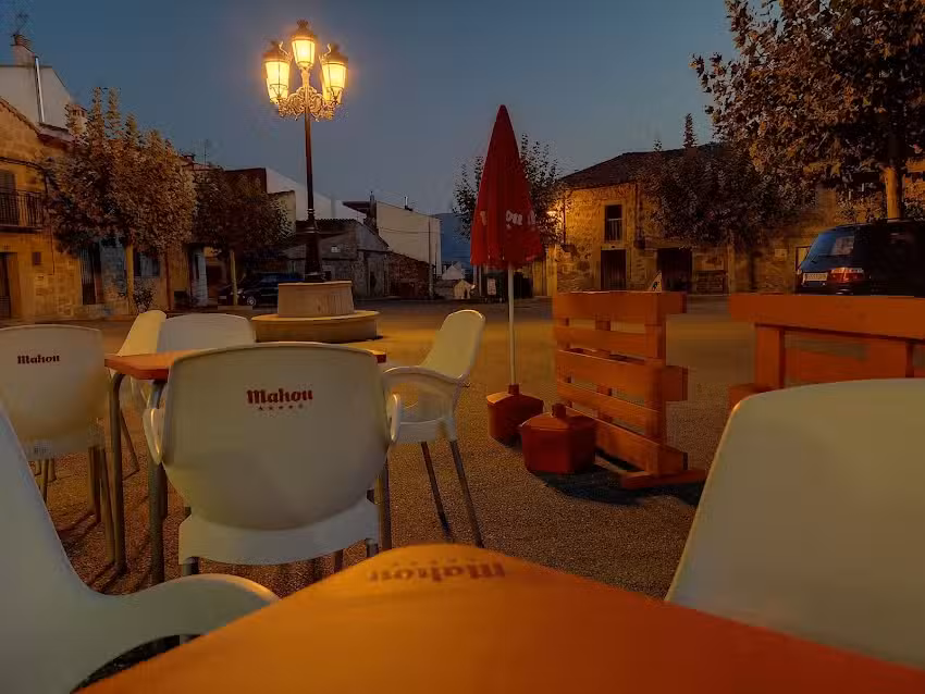 Meson bar las casillas