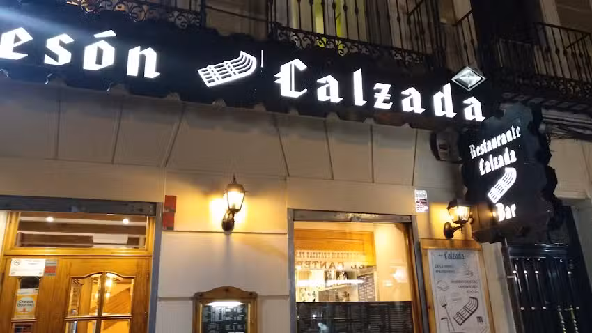 Mes&oacute;n Calzada