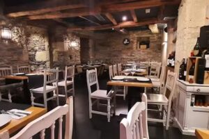 Mes&oacute;n Castelo