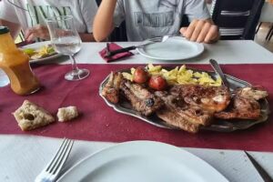 Mes&oacute;n CatroVentos