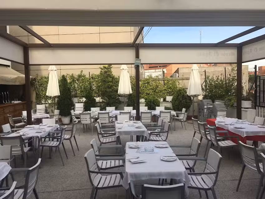 Mes&oacute;n El &Aacute;guila