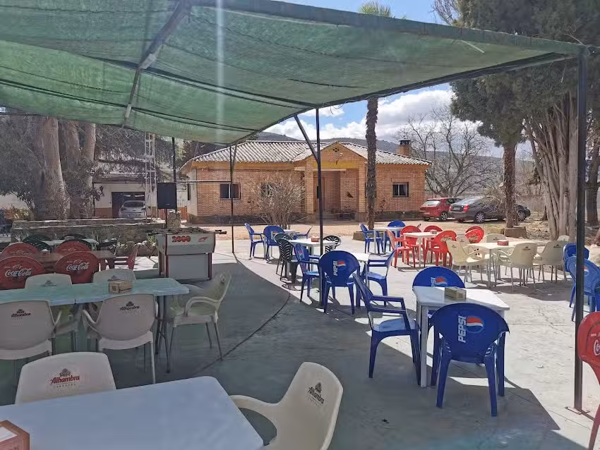 Mes&oacute;n El Albero