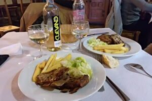 Mes&oacute;n El Castillo