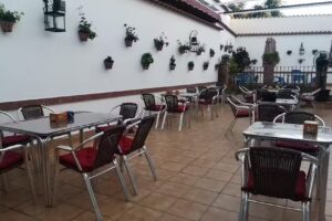 Mes&oacute;n El Coto