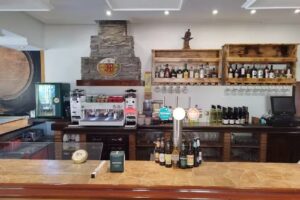 Mes&oacute;n El Esca&ntilde;o