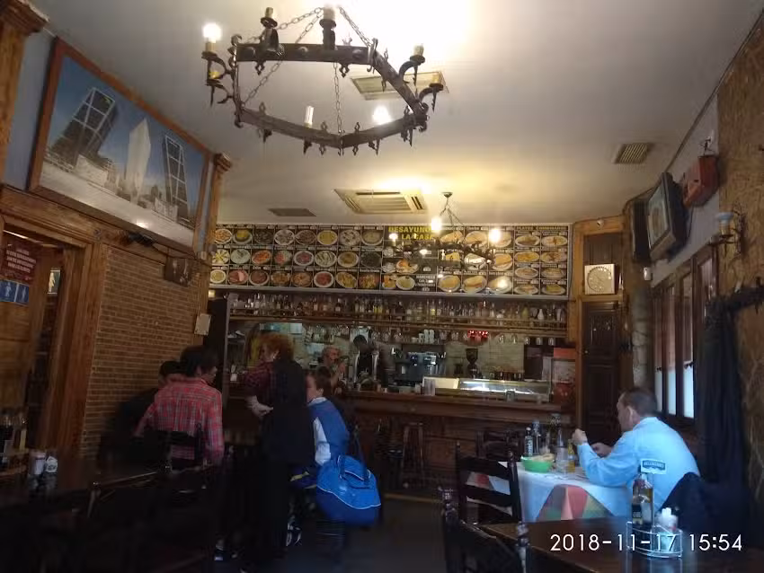 Mes&oacute;n El Manchego