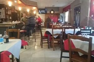 Mes&oacute;n El Olmo