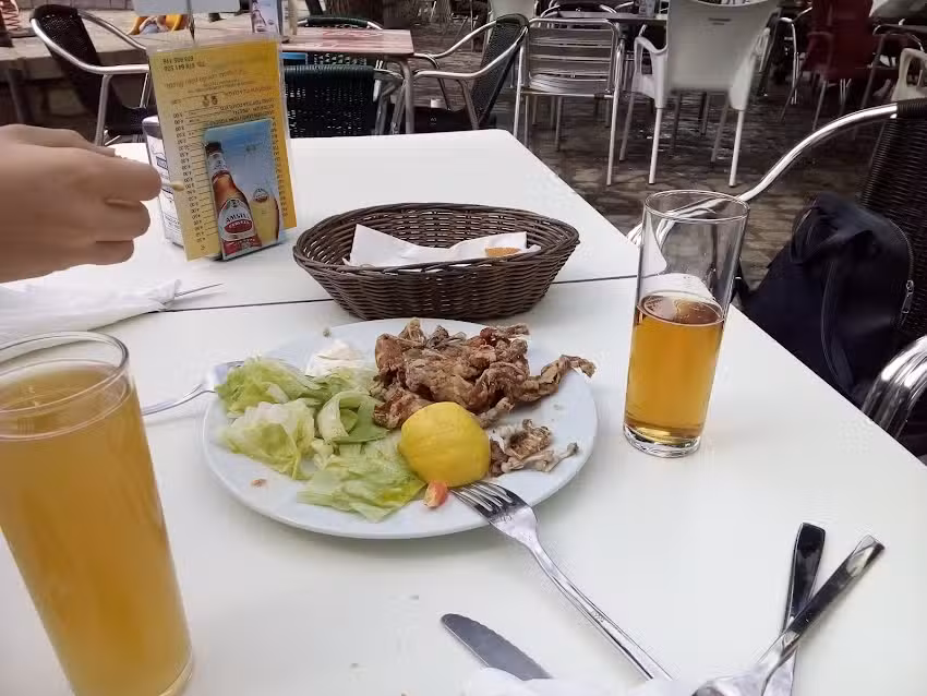 Mes&oacute;n El Pacha